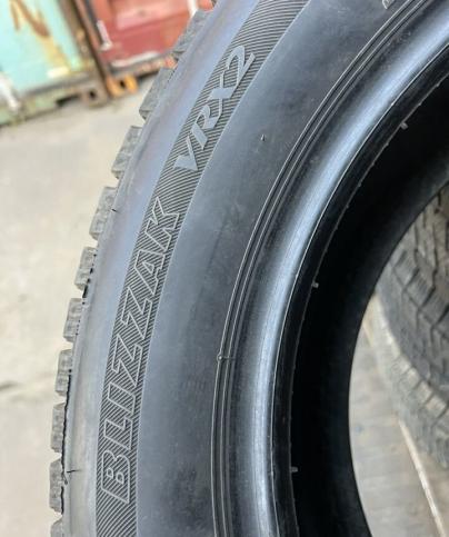 Bridgestone Blizzak VRX2 205/55 R16