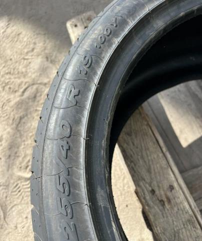 Pirelli P Zero 255/40 R19