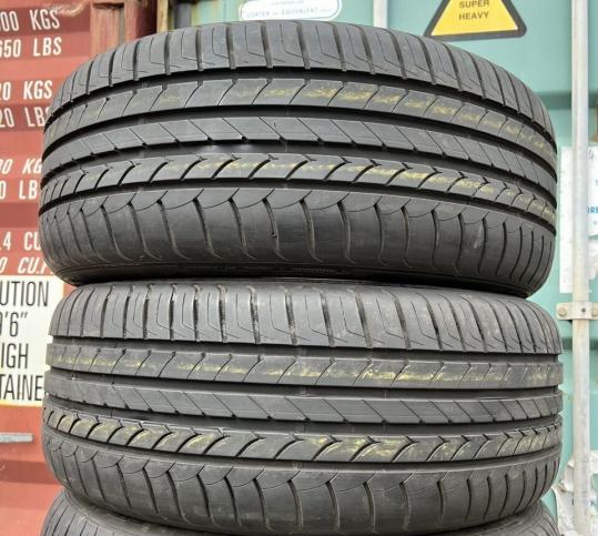 Goodyear EfficientGrip 255/45 R20