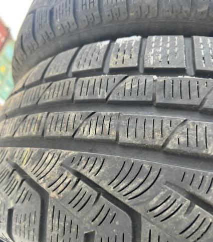 Pirelli Winter Sottozero 210 Serie II 235/50 R19