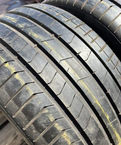 Pirelli P Zero PZ4 285/40 R19