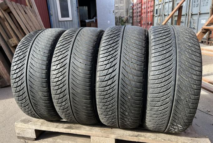 Michelin Pilot Alpin 5 235/40 R18