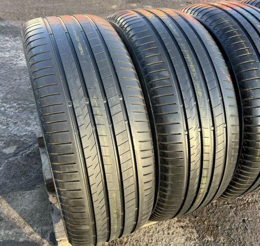 Bridgestone Alenza 001 275/50 R22