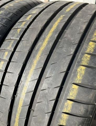 Michelin Pilot Sport 4 275/40 R19