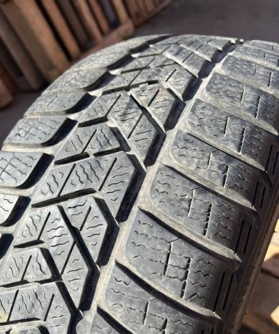 Pirelli Winter Sottozero 3 225/40 R18