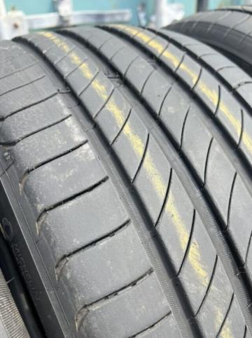 Michelin Primacy 4 245/45 R17