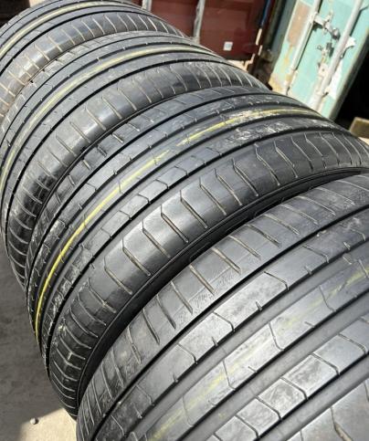 Pirelli P Zero PZ4 275/40 R21