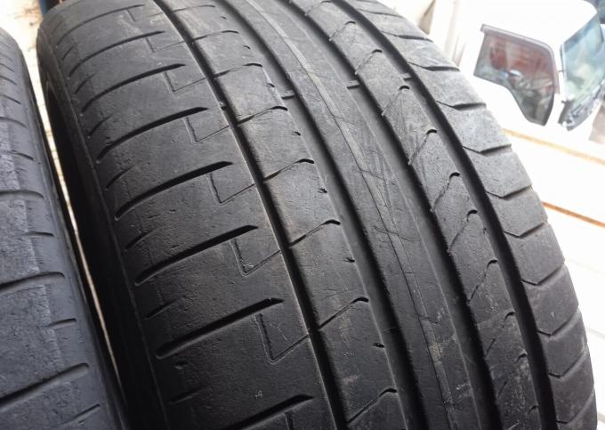 Pirelli P Zero PZ4 255/40 R18