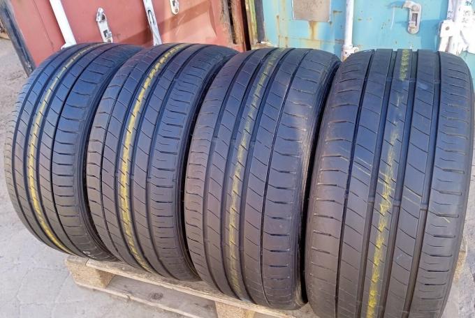 Dunlop SP Sport LM705 245/40 R18