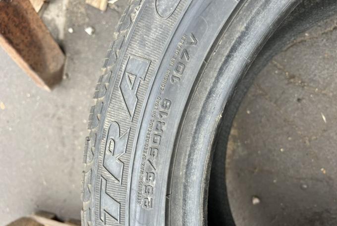 Goodyear Wrangler Ultra Grip 255/50 R19