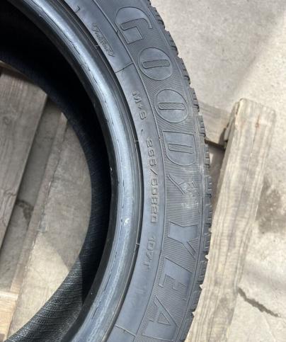 Goodyear EfficientGrip SUV 265/50 R20