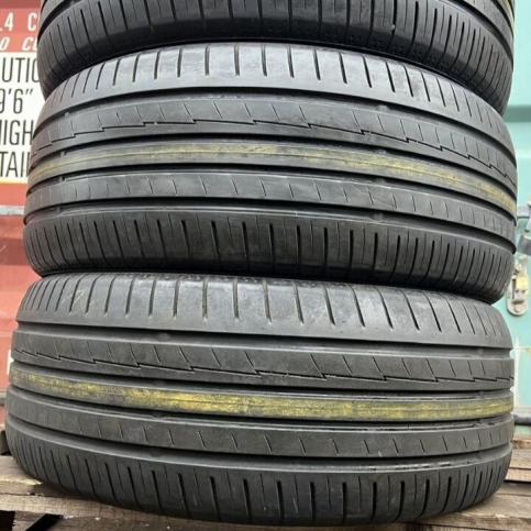 Yokohama BluEarth AE50 235/50 R17