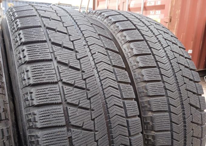 Bridgestone Blizzak VRX 215/60 R16