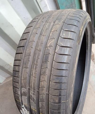 Pirelli P Zero PZ4 255/35 R20