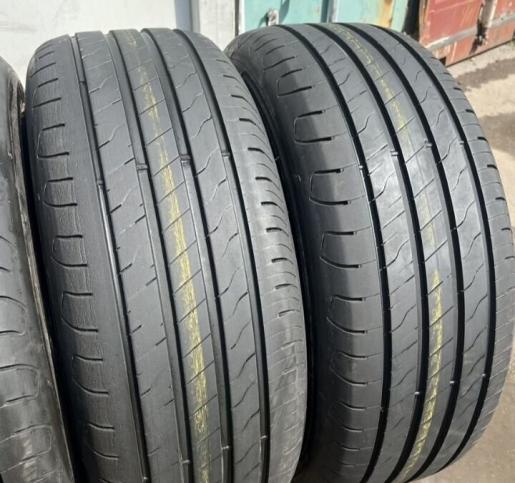 Goodyear EfficientGrip 2 SUV 285/60 R18