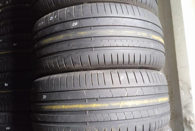 Pirelli P Zero PZ4 275/40 R21