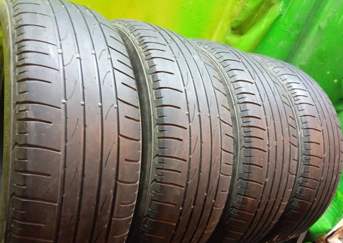 Bridgestone Dueler H/P Sport 215/65 R16