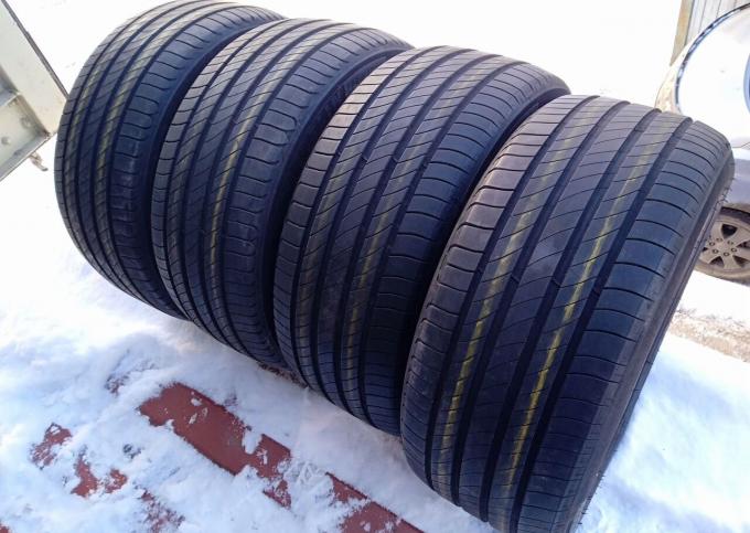 Michelin Primacy 4 245/45 R17