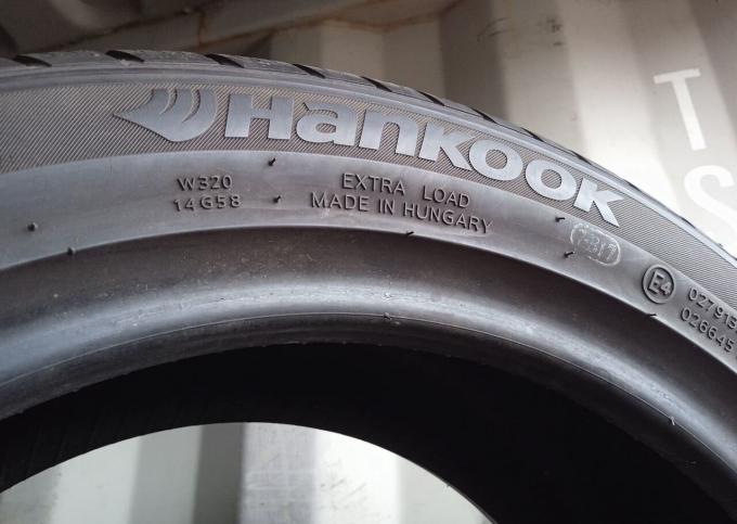 Hankook Winter I'Cept Evo2 W320 215/45 R16