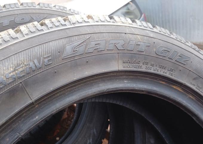 Toyo Observe Garit GIZ 205/55 R16