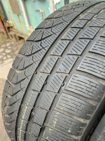 Pirelli P Zero Winter 275/45 R19