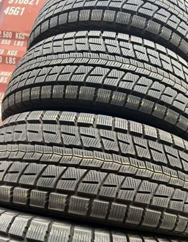 Dunlop Winter Maxx SJ8 265/70 R16