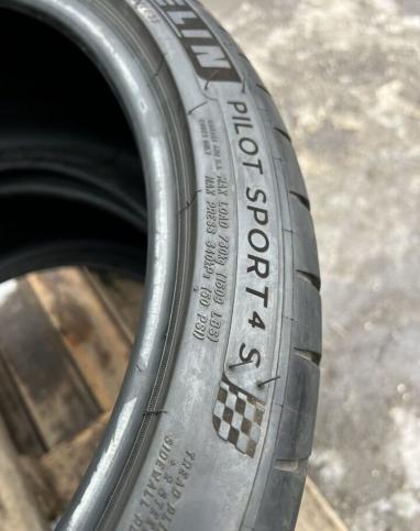 Michelin Pilot Sport 4 S 255/35 R20