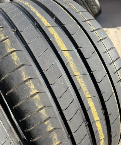 Pirelli P Zero PZ4 295/30 R20