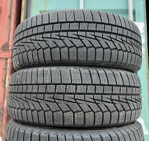 Hankook Winter I'Cept IZ2A 205/55 R16