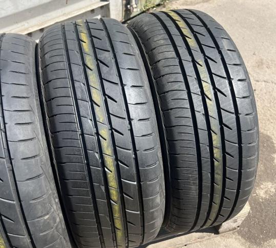 Bridgestone Playz PZ-X 205/50 R17