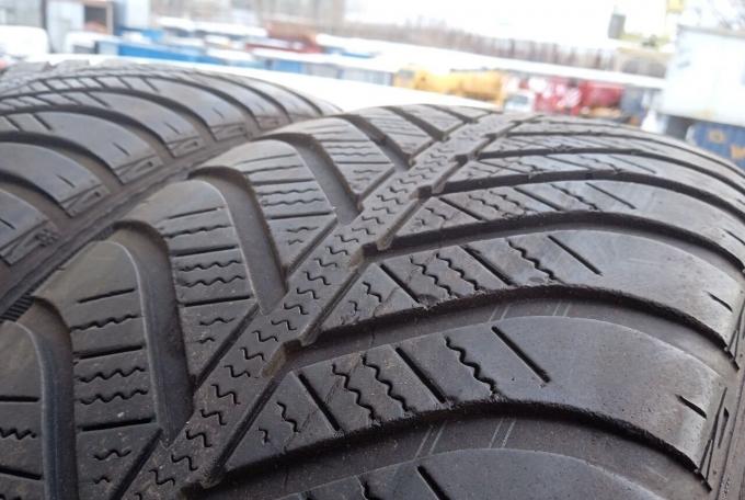 Goodyear Vector 4Seasons 205/60 R16