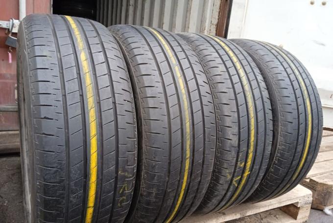 Bridgestone Turanza T005A 215/55 R17