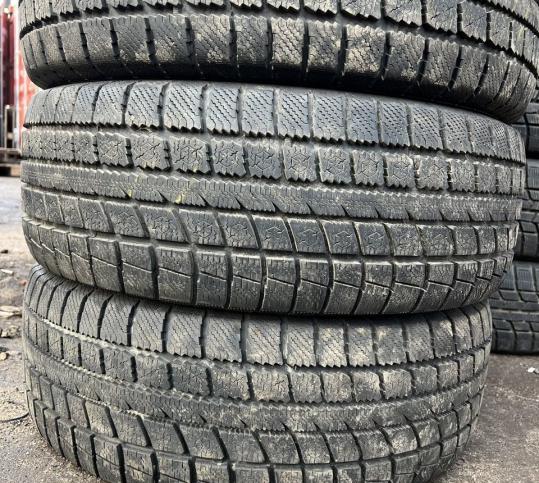 Toyo Winter Tranpath MK3 215/55 R18