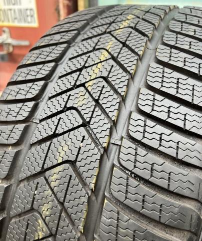 Pirelli Winter Sottozero 3 275/35 R19