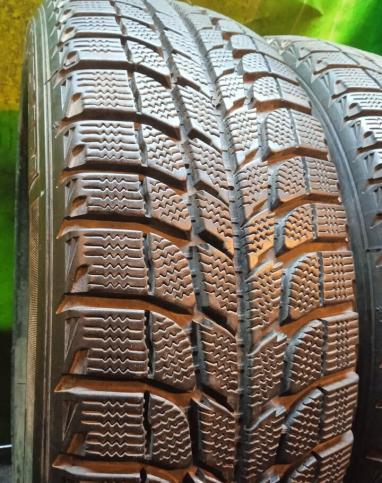 Michelin X-Ice 215/60 R17