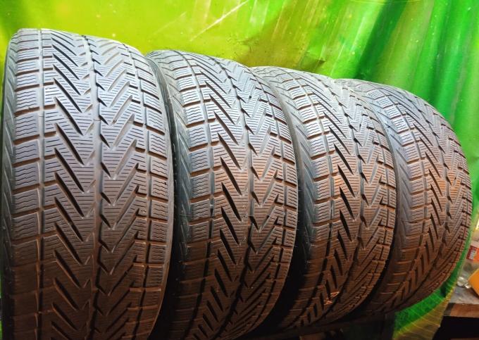 Vredestein Wintrac 4 Xtreme 275/45 R20