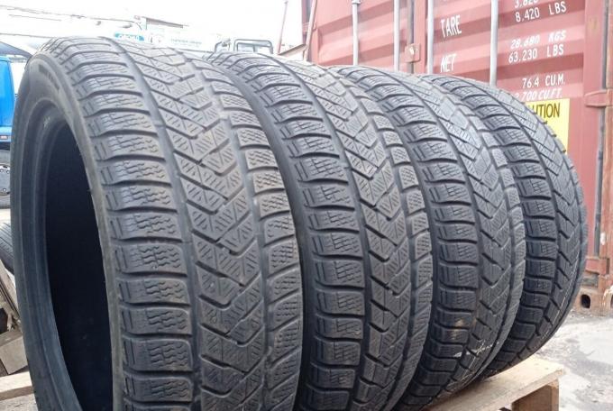 Pirelli Winter Sottozero 3 215/55 R18