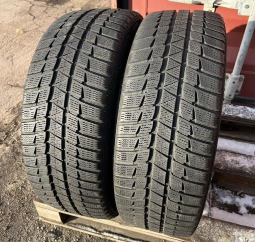 Falken Eurowinter HS-449 215/45 R18