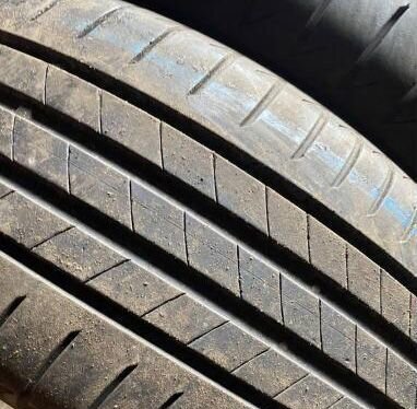 Bridgestone Turanza T005 215/60 R17