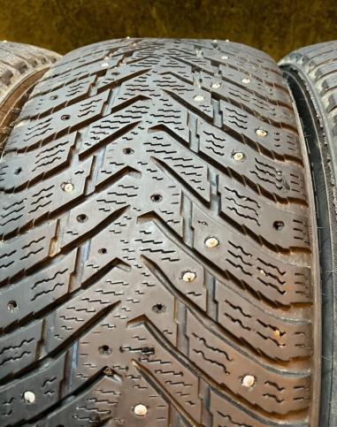 Nokian Tyres Hakkapeliitta 8 215/55 R17