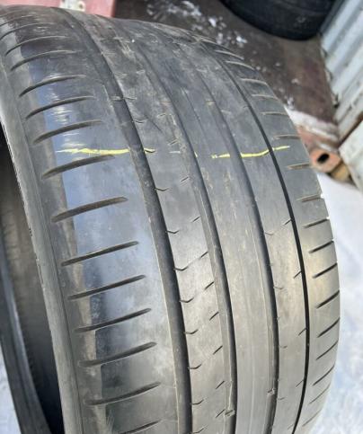 Pirelli P Zero PZ4 315/35 R21