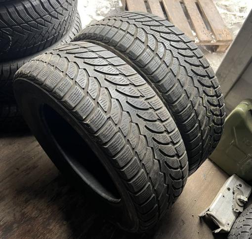 Bridgestone Blizzak LM-32 235/60 R17