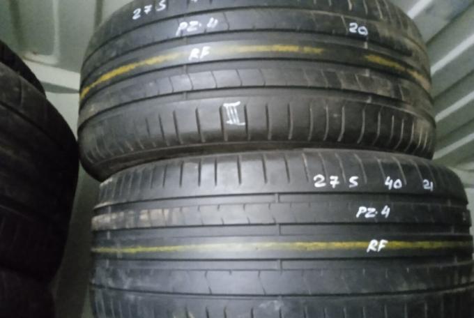 Pirelli P Zero PZ4 275/40 R21