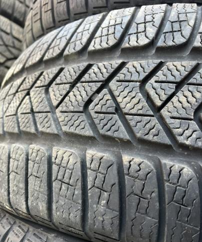 Pirelli Winter Sottozero 3 245/45 R19