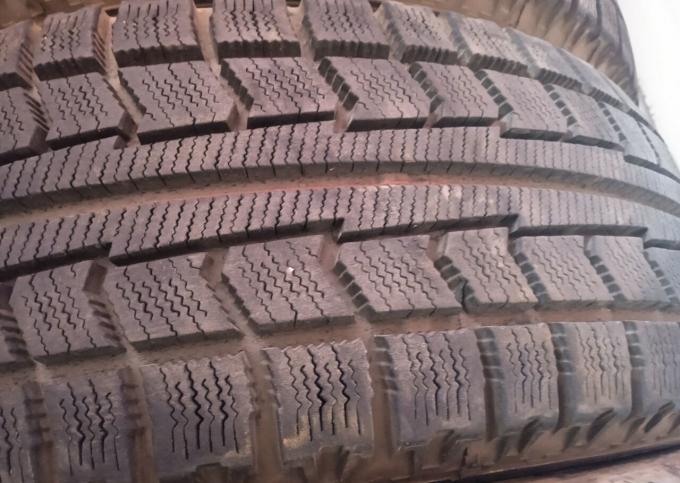 Bridgestone ST10 195/65 R15