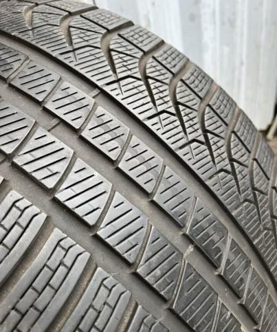 Pirelli P Zero Winter 285/30 R22