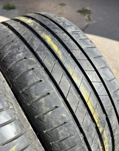 Bridgestone Turanza T005 225/40 R18