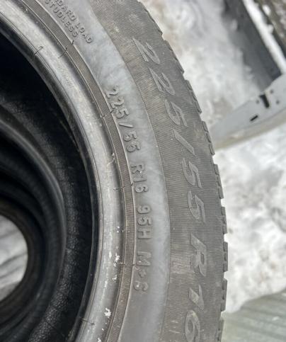 Pirelli Winter Sottozero 210 Serie II 225/55 R16