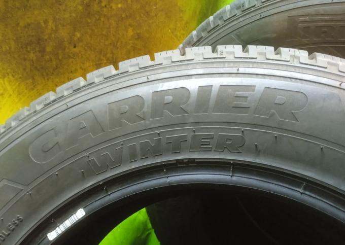 Pirelli Carrier Winter 215/65 R16C