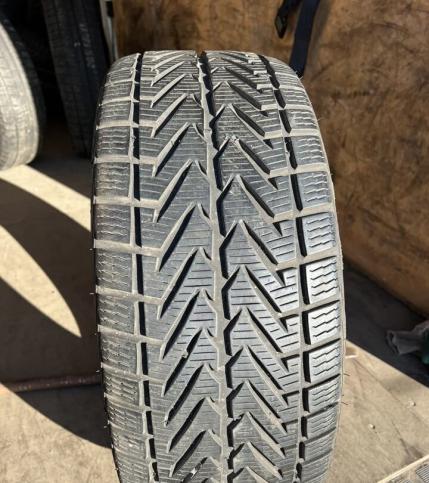 Vredestein Wintrac Xtreme 215/45 R17